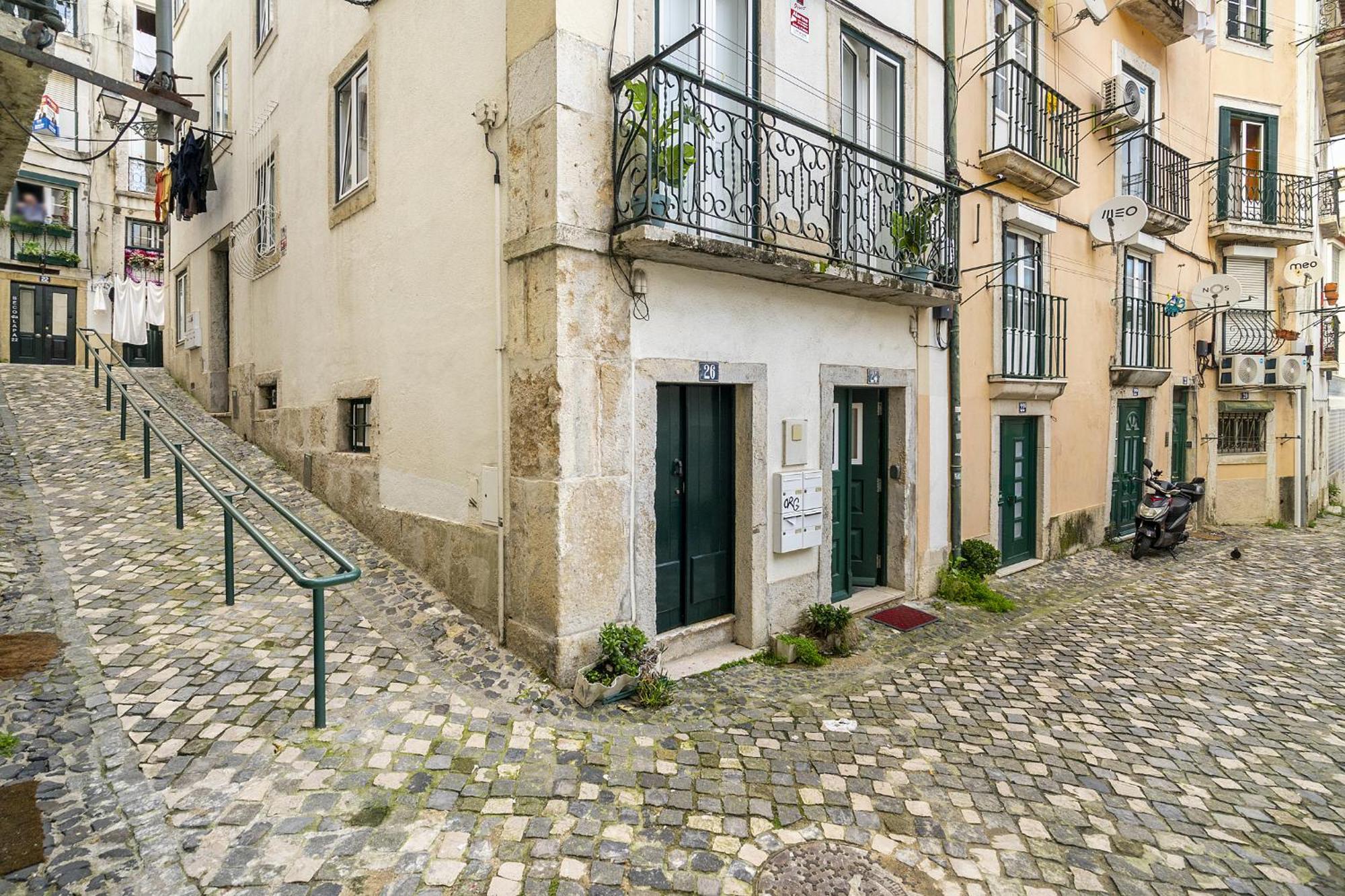 Whome Cozy Alfama Haven: Perfect For Exploring Apartamento